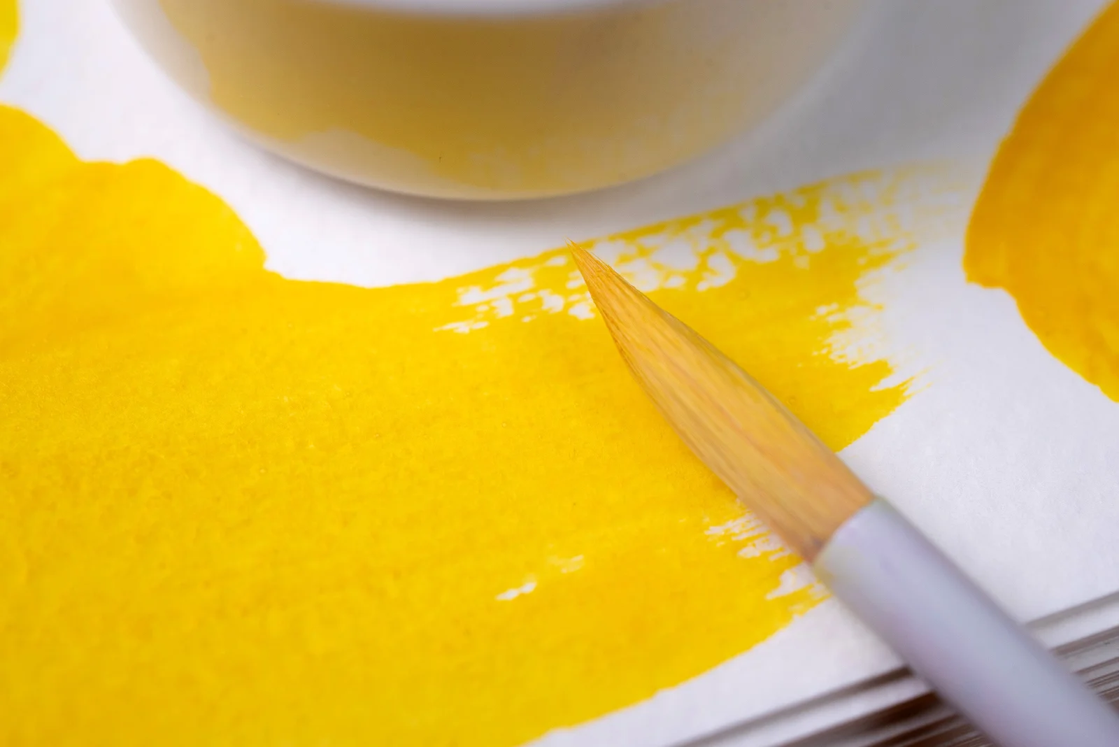 047 Permanent Yellow