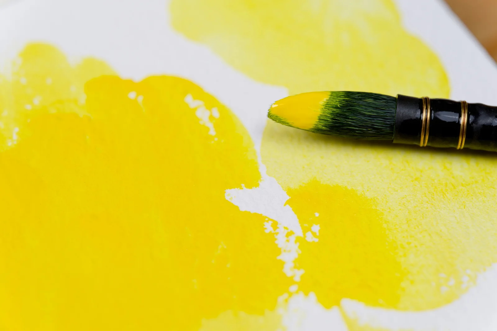 055 Utopian Yellow